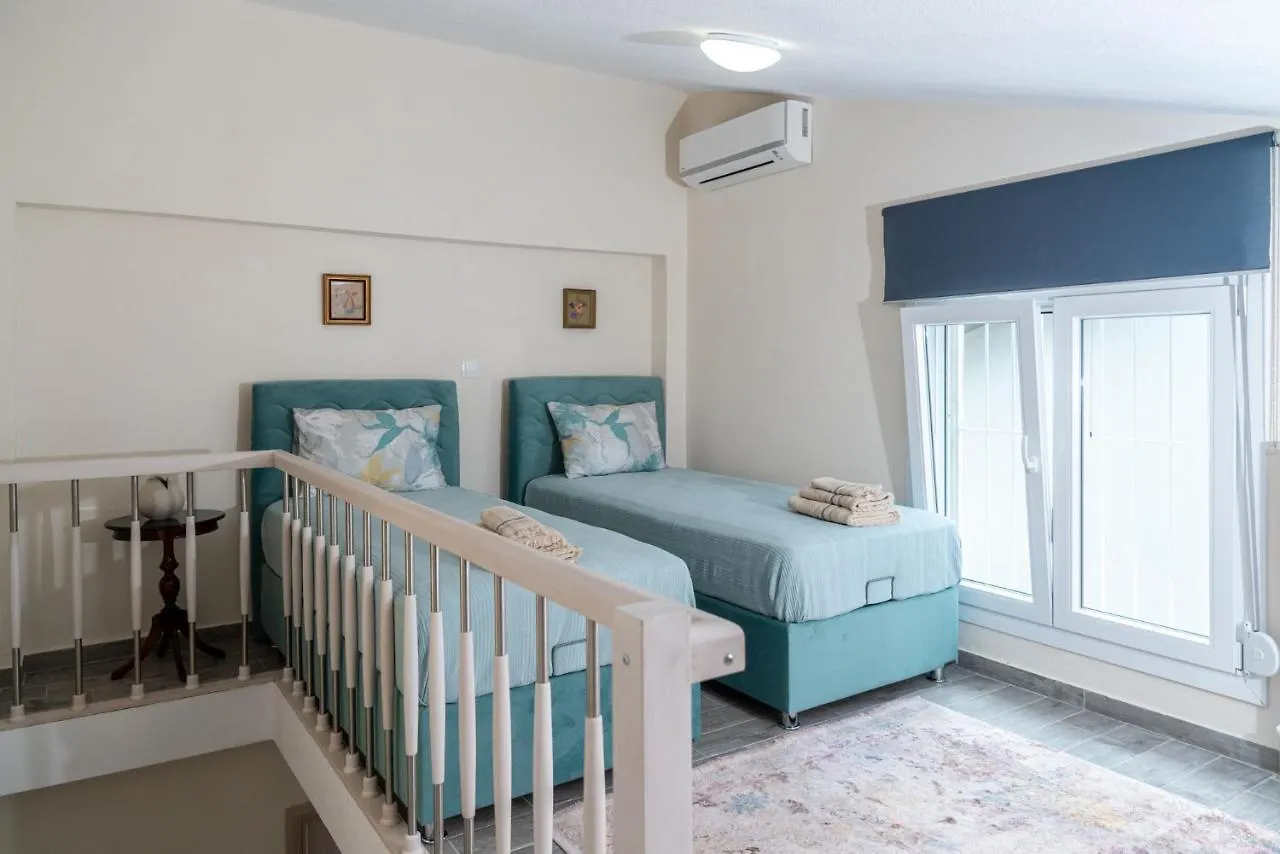 Villa Serafima نيكيتي اليونان